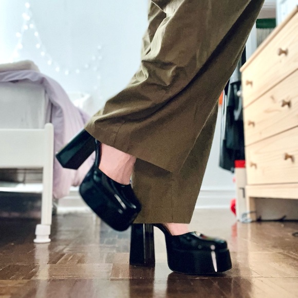 Jonak black patent leather platform heels - Picture 8 of 8